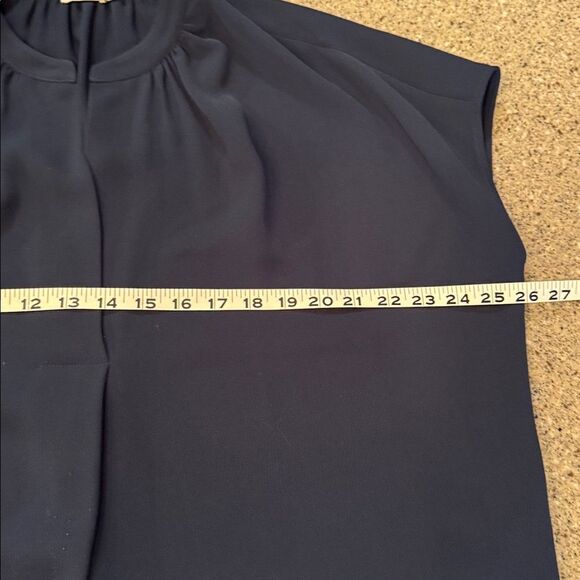 VINCE Short Sleeve Popover Shift Dress - Picture 9 of 10